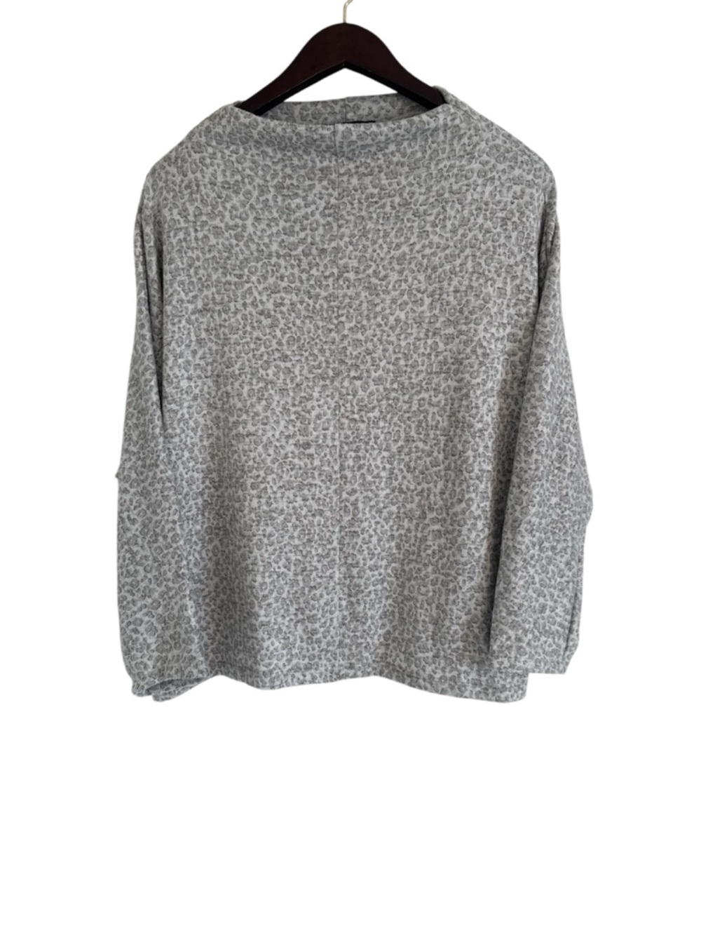 Banana Republic Gray Cheetah / Animal Print Top | Size Large